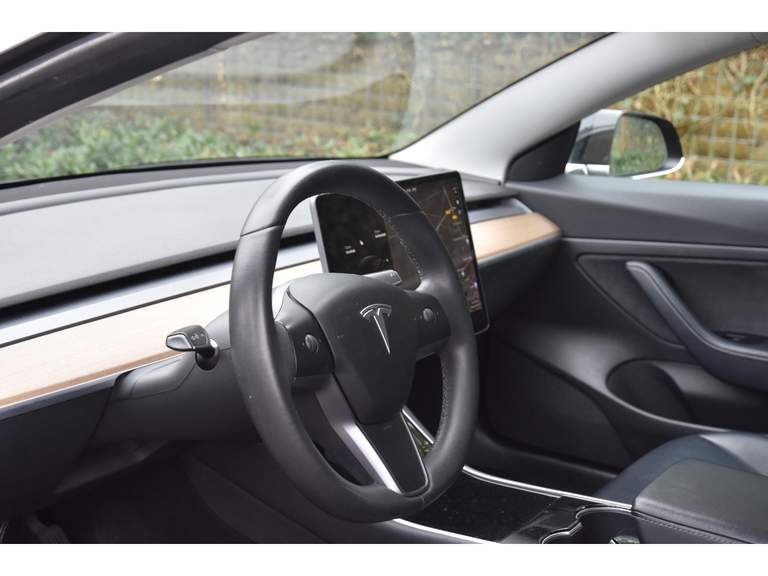 Tesla Tesla