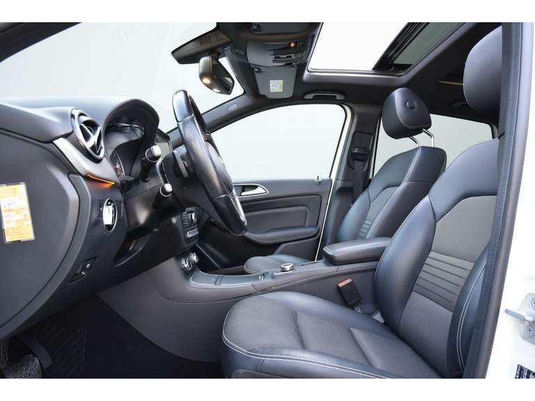 Mercedes-Benz Mercedes-Benz