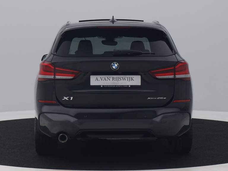 BMW BMW