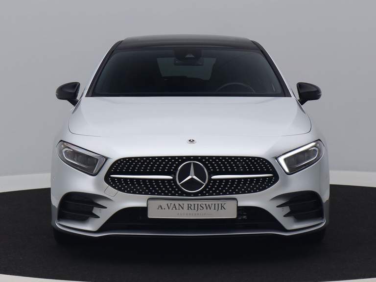 Mercedes-Benz Mercedes-Benz