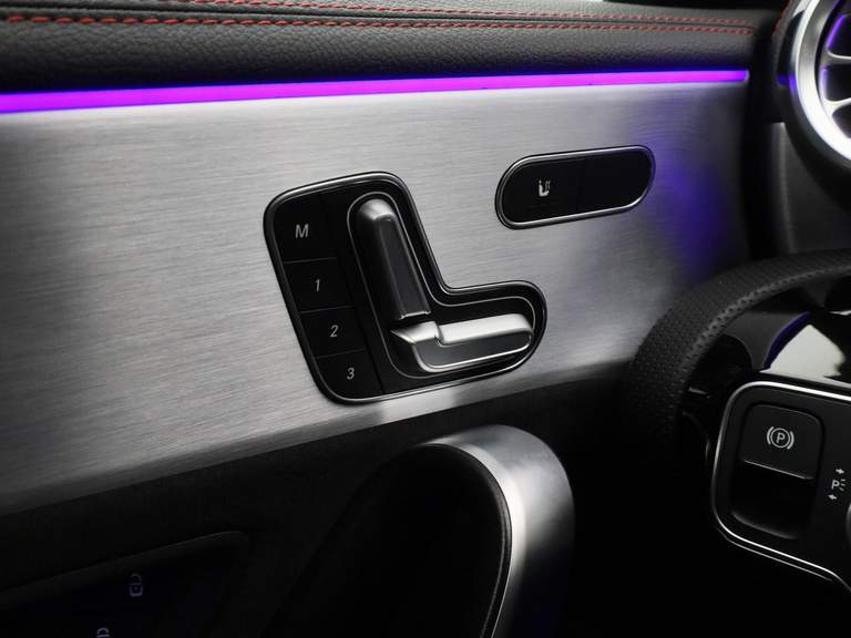 Mercedes-Benz Mercedes-Benz