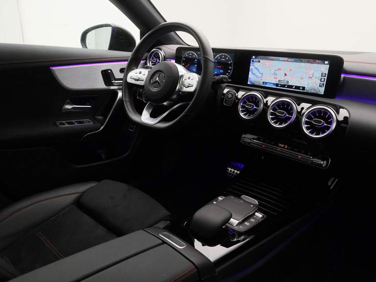 Mercedes-Benz Mercedes-Benz