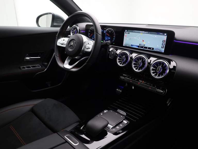 Mercedes-Benz Mercedes-Benz