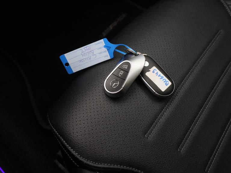 Mercedes-Benz Mercedes-Benz