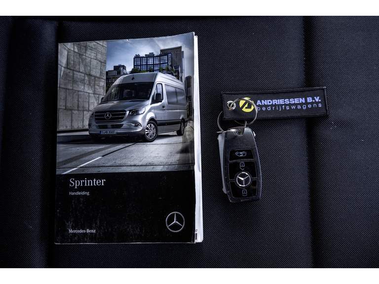 Mercedes-Benz Mercedes-Benz