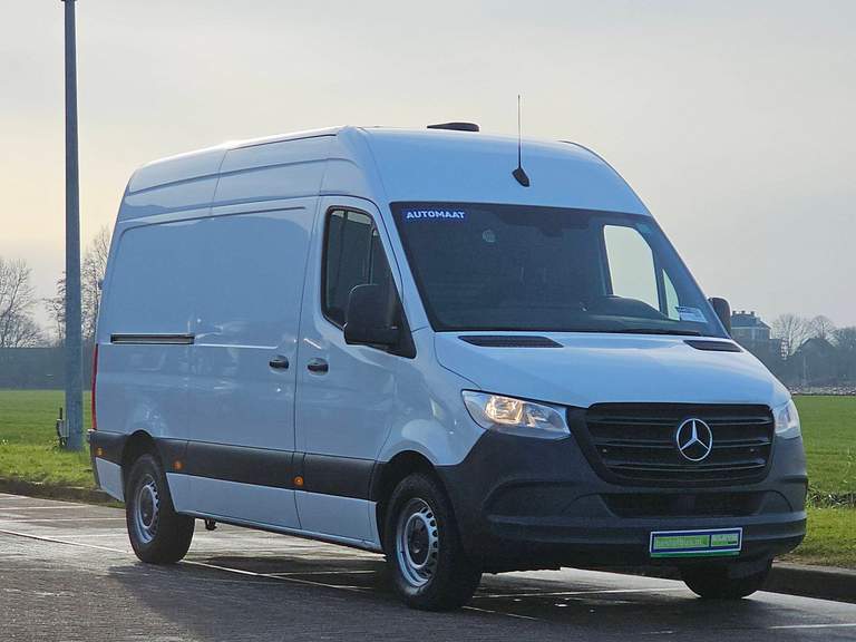 Mercedes-Benz Mercedes-Benz