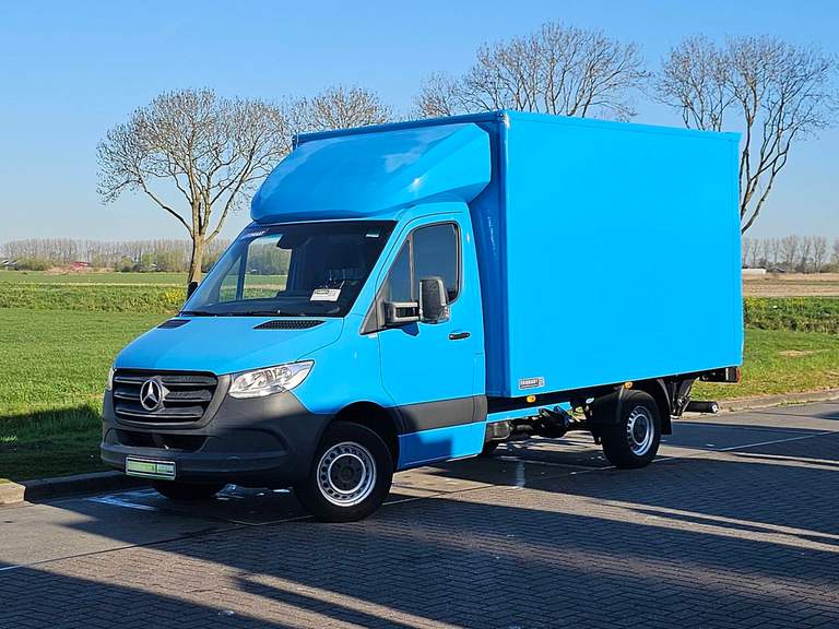 Mercedes-Benz Mercedes-Benz
