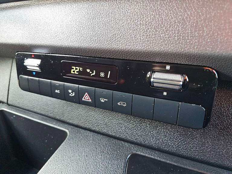 Mercedes-Benz Mercedes-Benz