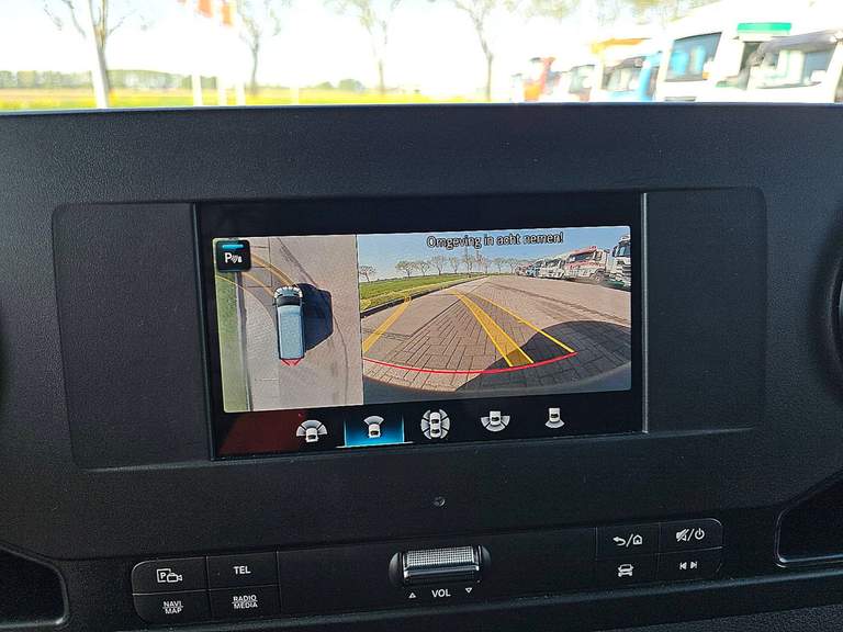 Mercedes-Benz Mercedes-Benz