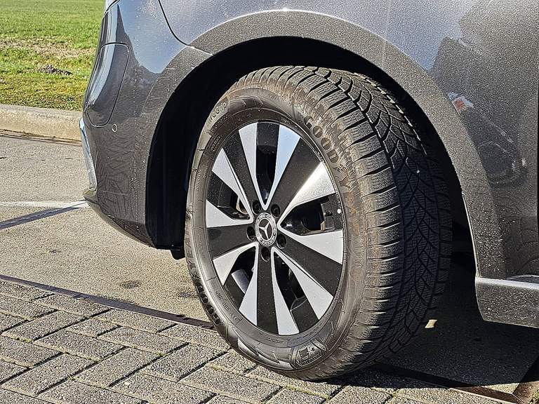 Mercedes-Benz Mercedes-Benz