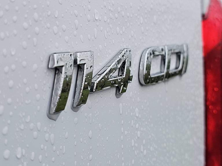 Mercedes-Benz Mercedes-Benz