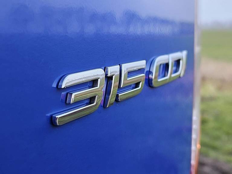 Mercedes-Benz Mercedes-Benz