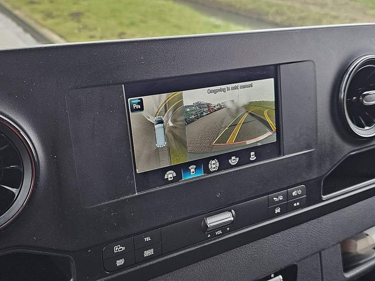 Mercedes-Benz Mercedes-Benz