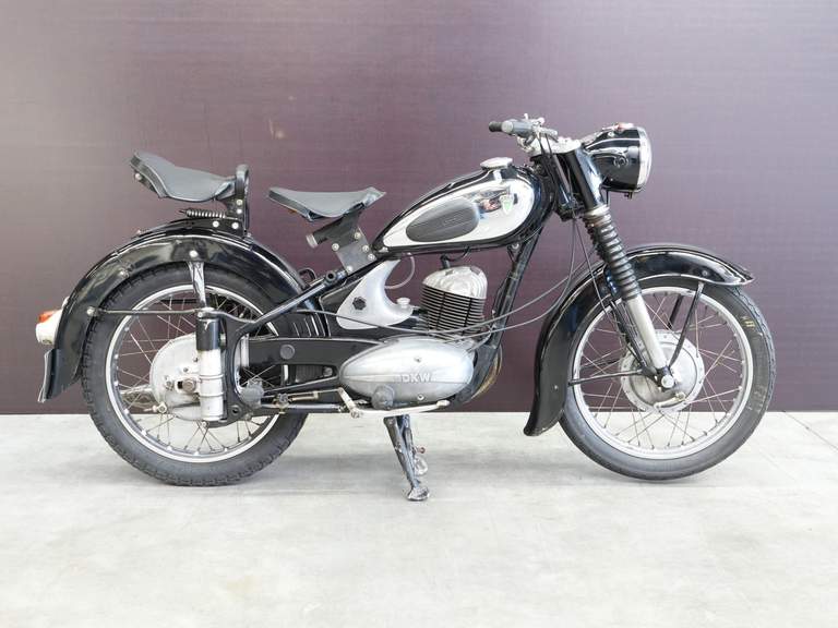 DKW