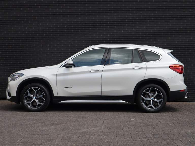 BMW BMW