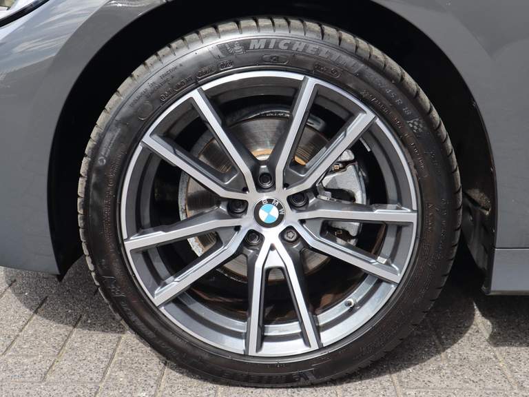 BMW BMW