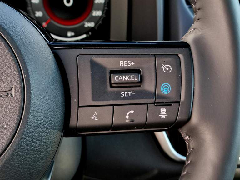 Nissan Nissan