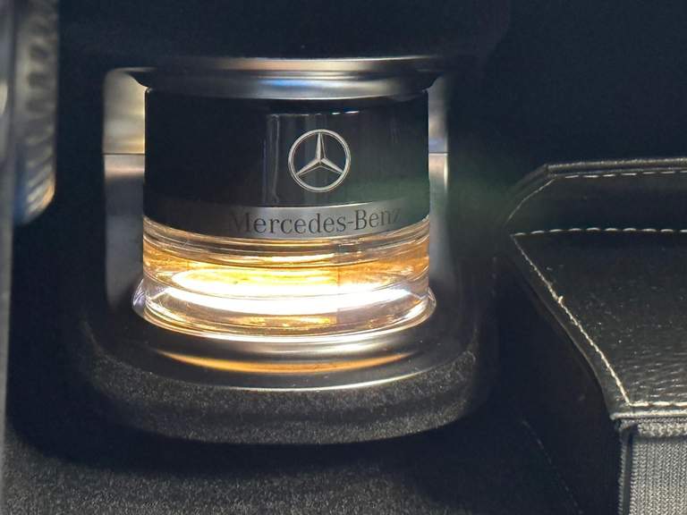 Mercedes-Benz Mercedes-Benz