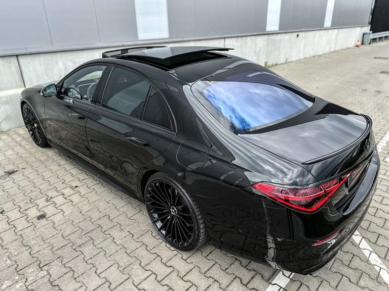 Mercedes-Benz Mercedes-Benz