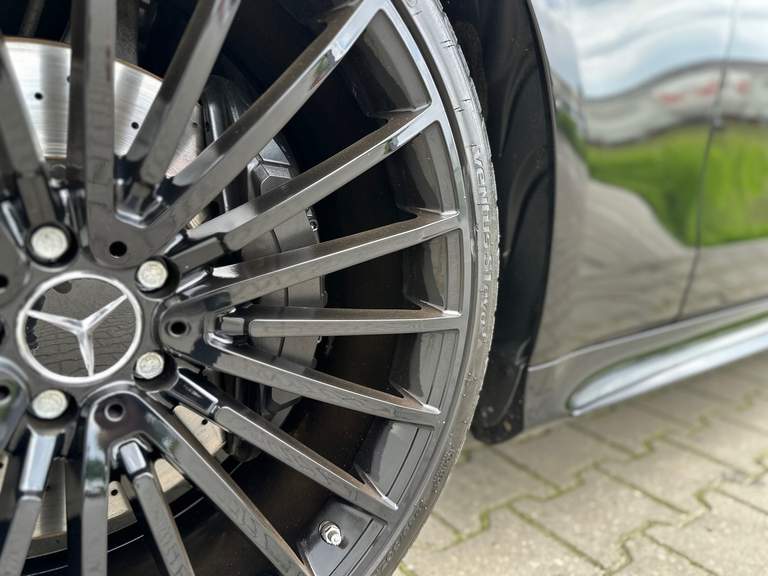 Mercedes-Benz Mercedes-Benz