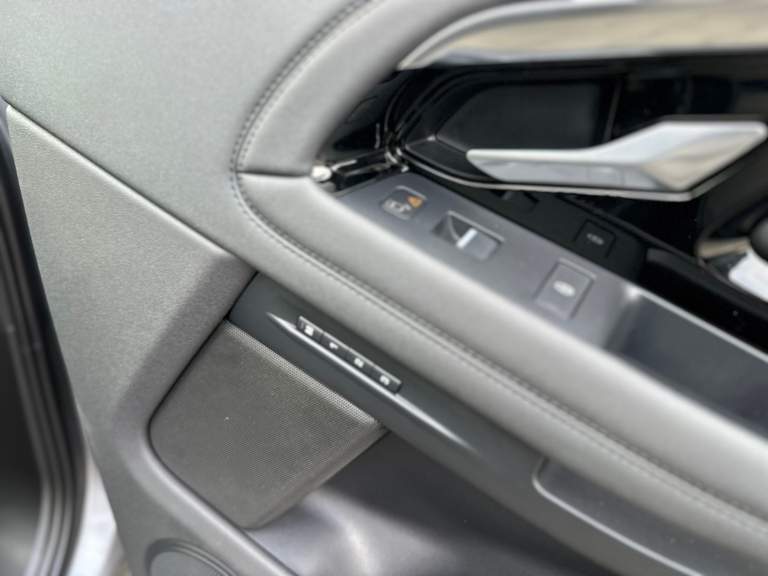 Land Rover Land Rover