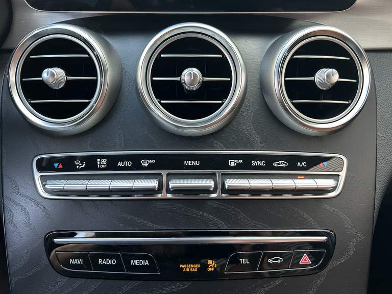 Mercedes-Benz Mercedes-Benz