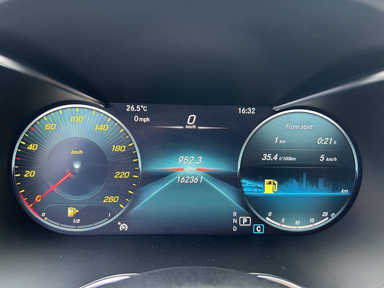 Mercedes-Benz Mercedes-Benz