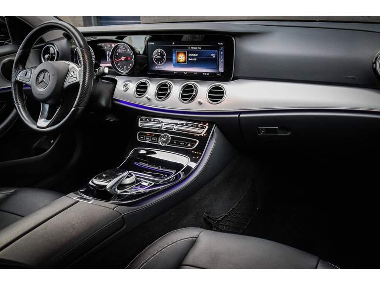 Mercedes-Benz Mercedes-Benz
