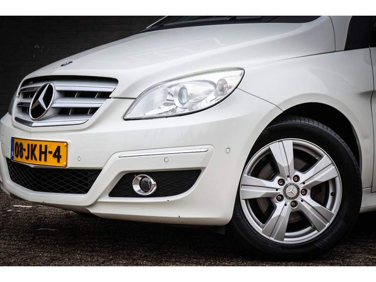 Mercedes-Benz Mercedes-Benz
