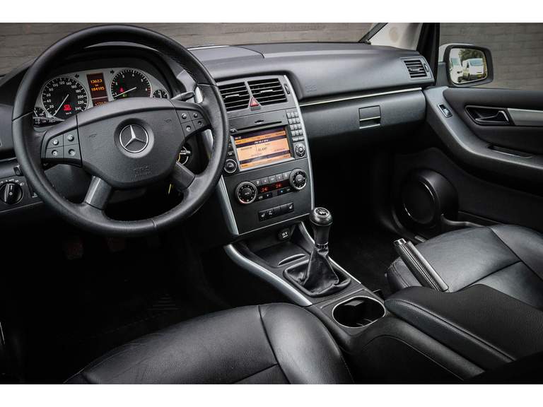 Mercedes-Benz Mercedes-Benz