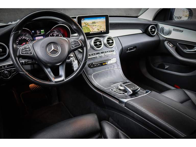 Mercedes-Benz Mercedes-Benz