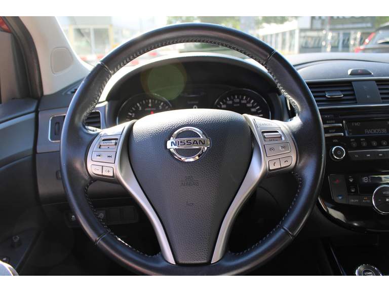 Nissan Nissan