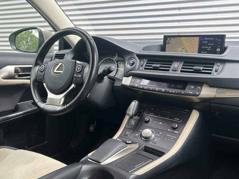 Lexus