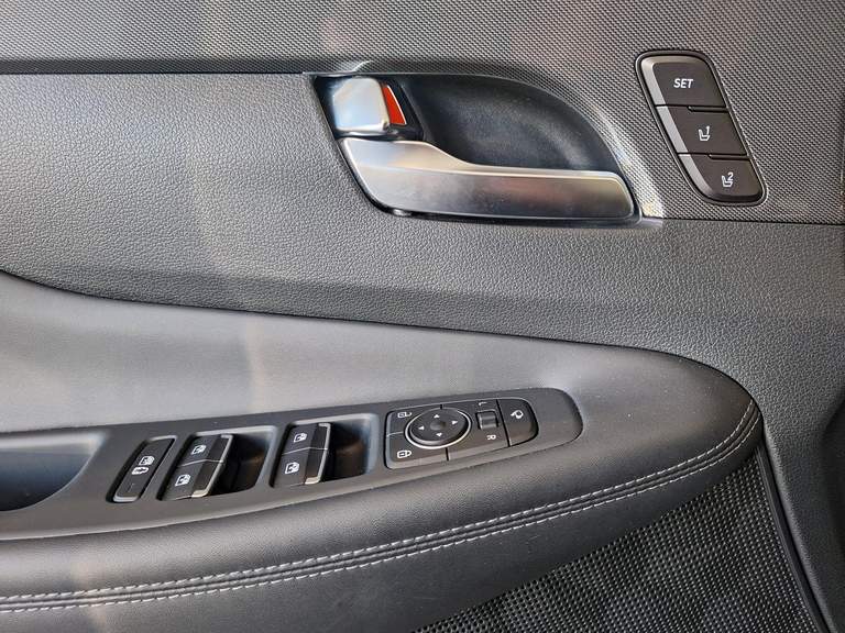 Hyundai Hyundai