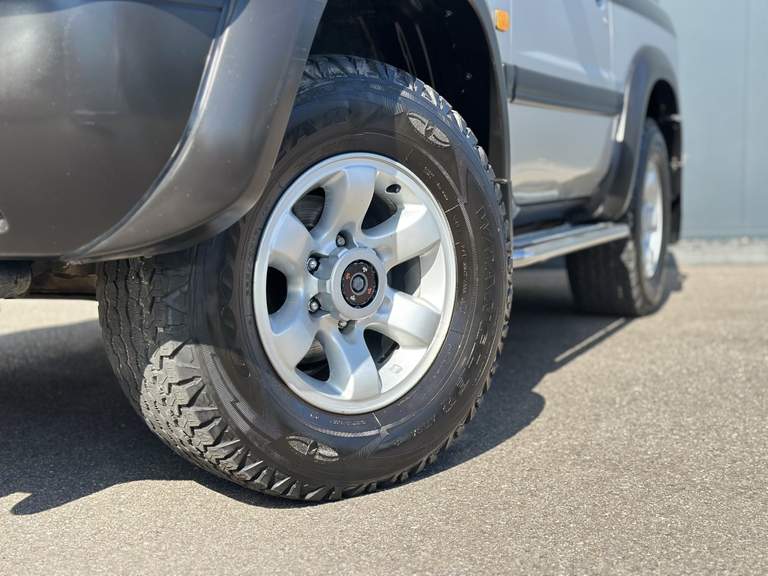 Nissan Nissan