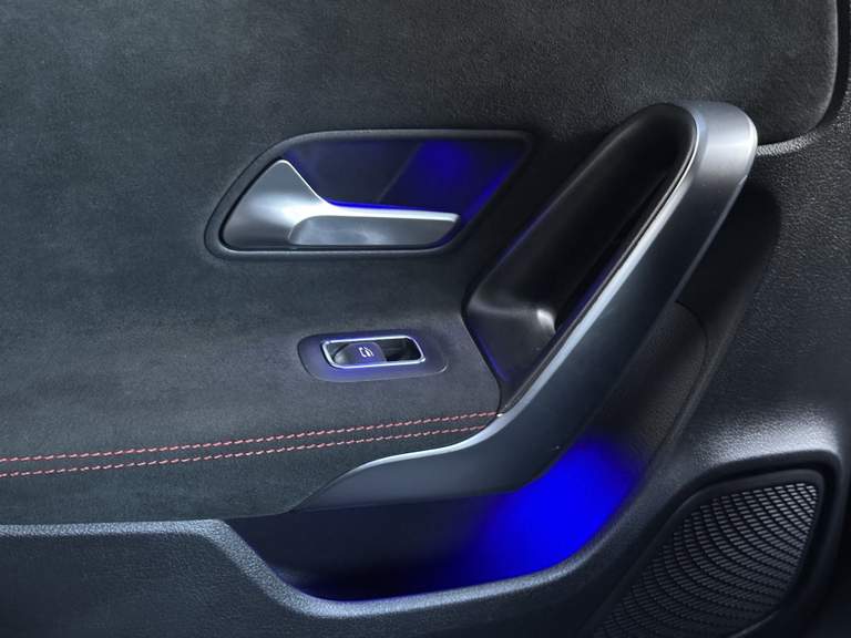 Mercedes-Benz Mercedes-Benz