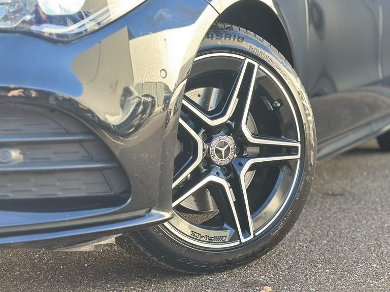 Mercedes-Benz Mercedes-Benz