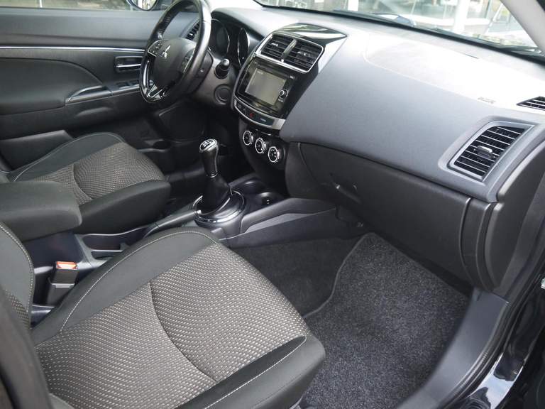 Mitsubishi Mitsubishi