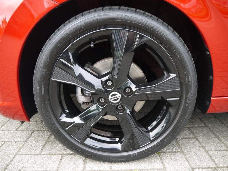 Nissan Nissan