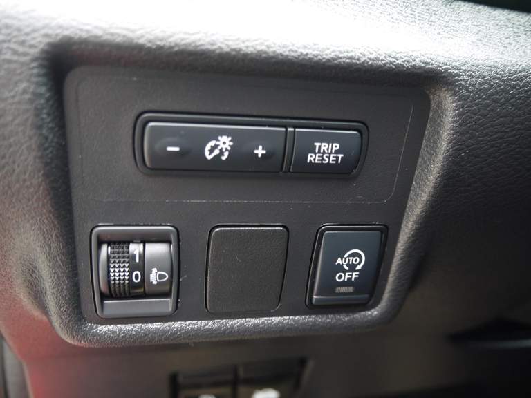 Nissan Nissan