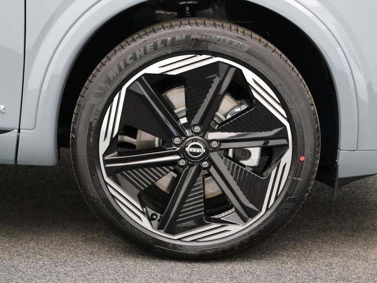 Nissan Nissan