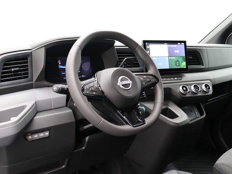 Nissan Nissan