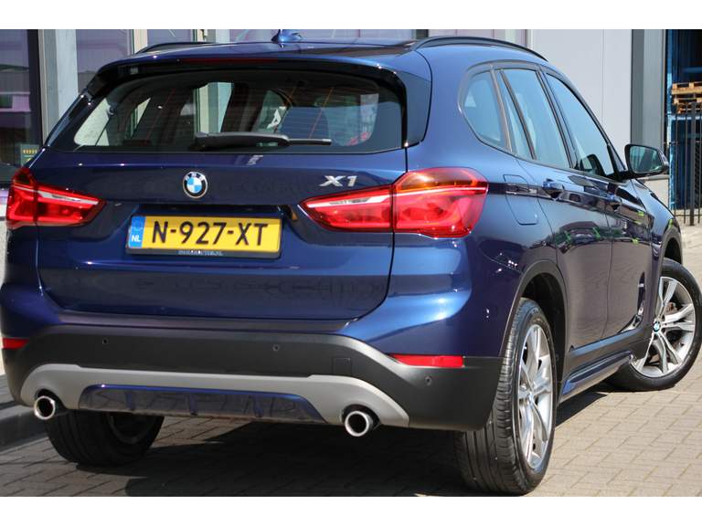 BMW BMW