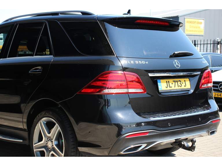 Mercedes-Benz Mercedes-Benz