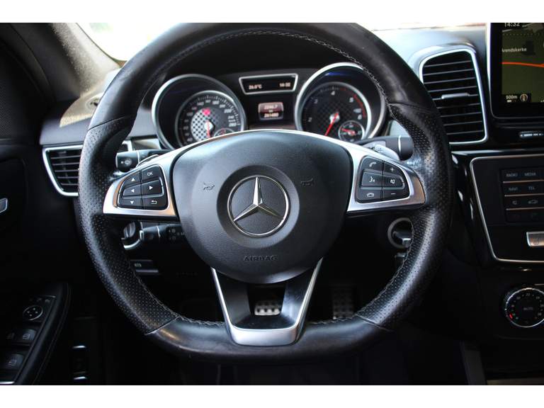 Mercedes-Benz Mercedes-Benz