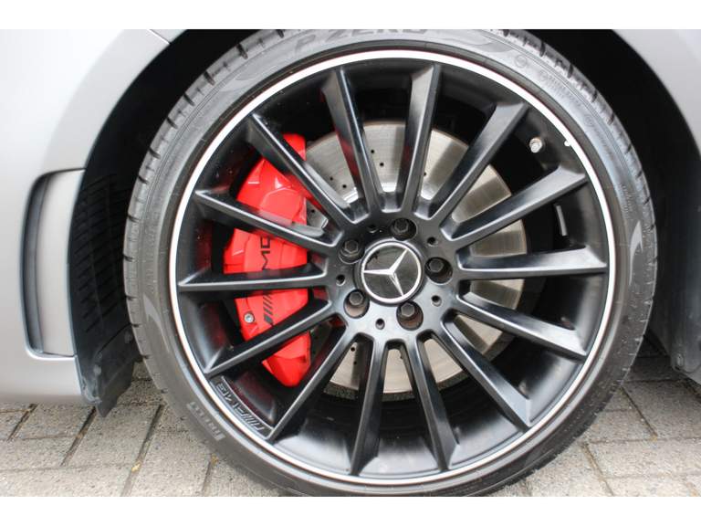Mercedes-Benz Mercedes-Benz