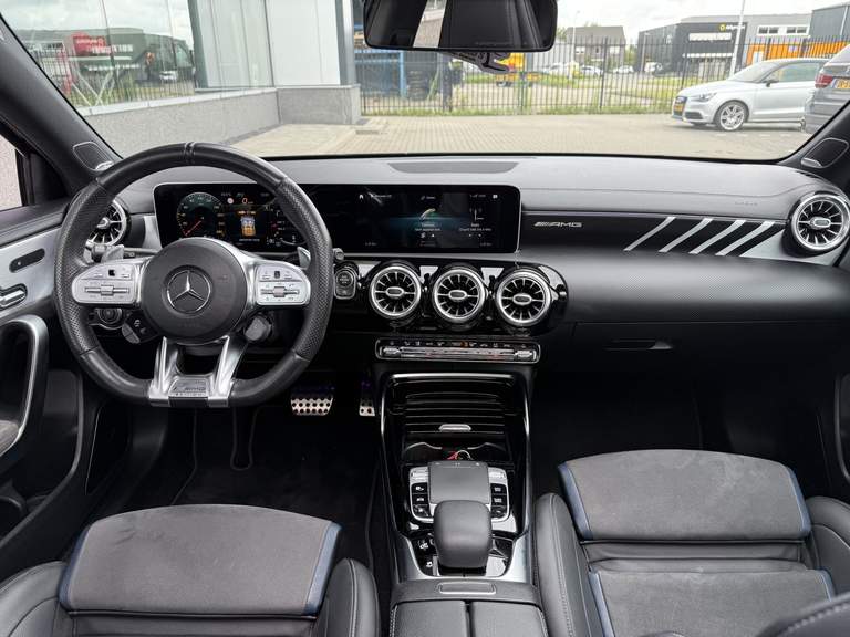 Mercedes-Benz Mercedes-Benz