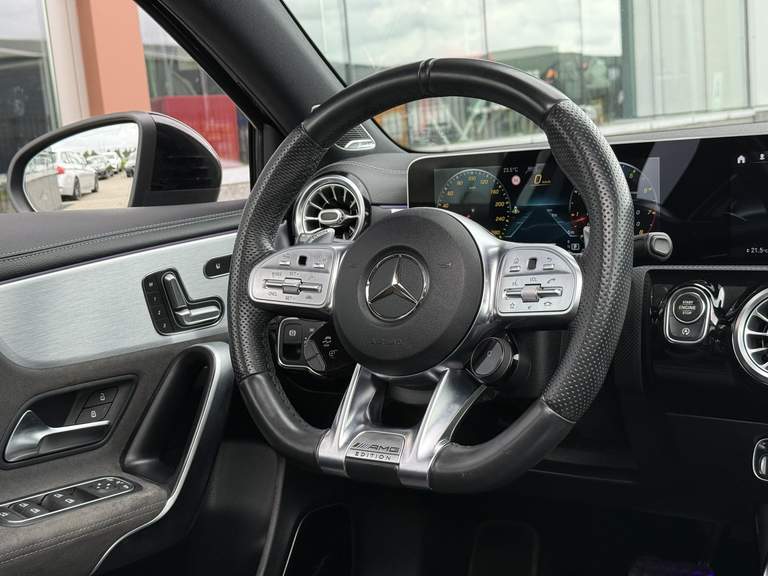 Mercedes-Benz Mercedes-Benz
