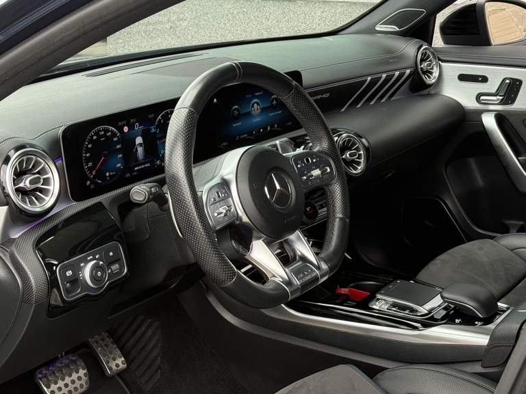Mercedes-Benz Mercedes-Benz