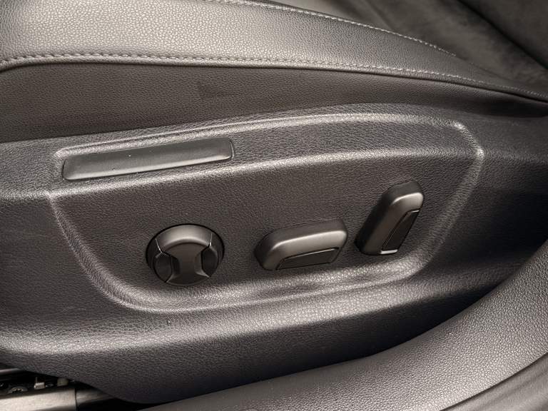 SEAT SEAT